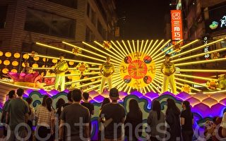 台灣中元節民俗放水燈搶孤 傳承百餘年歷史