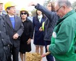 涂醒哲率團參訪德國能源村Feldheim
