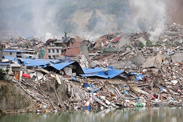 2008年5.12汶川大地震後的景象。(FREDERIC J. BROWN/AFP/Getty Images)