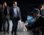 过滤嘴吸烟防癌？ 专家：是换了一种癌