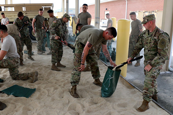 佛州為艾瑪颶風來臨做準備。(Regan Riggs/U.S. Army via Getty Images