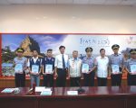 竹县警破获毒品分装厂等5案 获县长表扬