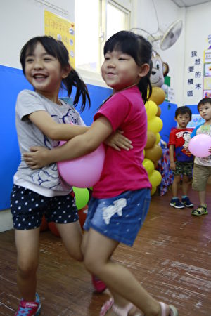 聚集德非營利幼兒園成立「社區教保資源中心」，提供社區親子快樂學習的環境。（聚集德非營利幼兒園提供）