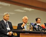 张忠谋宣布退休 台积电明年6月实施双首长制