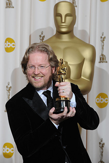 2009年，安德魯以《瓦力》獲得奧斯卡最佳動畫片獎。(MARK RALSTON/Getty Images)