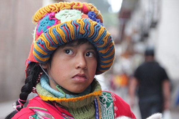 秘鲁女孩。(Pixabay)