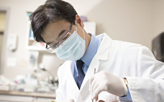 整齐牙科可为牙齿遭受交通意外伤害者提供全方位治疗。 （张学慧摄影）