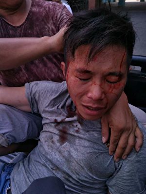 9月30日，福建福州市閩清縣梅溪鎮上埔村一名退伍兵郭永欣家裡遭到數百名黑保安暴力強拆。（受訪者提供）