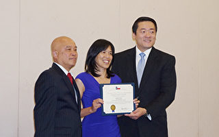 Anne Sung榮獲美華協會第18屆「傑出成就獎」