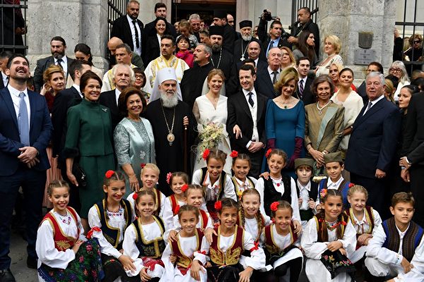 10月7日，菲利浦王子大婚，多名欧洲王室成员前来贺喜。(ANDREJ ISAKOVIC/AFP/Getty Images)