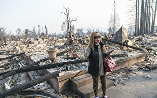 家园受大火肆虐变废墟 北加州华人渴望重建