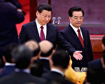 李克强招待会提“习核心” 中共元老再缺席