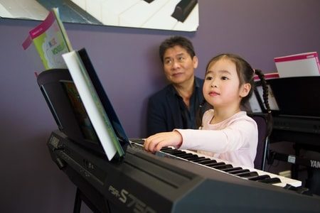 貼心的雅馬哈音樂教育學校還提供無風險註冊，您可以帶孩子試聽三節課。（Yamaha Music Education提供）