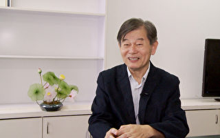 廖茂俊在美教中文30年 穷社区播爱