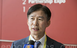 KOTRA硅谷分社執行主任Jihyung Lee介紹說，韓國世界硅谷博覽會有4個主題，包括自動駕駛汽車、人工智能、物聯網和機器人。（曹景哲／大紀元）