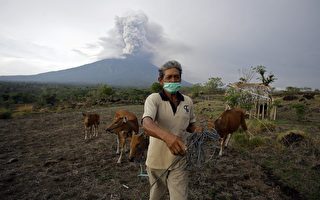 印尼火山爆發 一些加國人和數百中國人被困