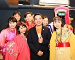 国际音乐家体验歌仔戏文化  身骑白马到台湾
