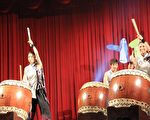 罗彻特指挥百人合奏各国民谣  兰城音乐节闭幕