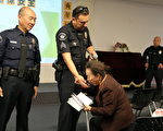 華人不諳英語 911報警不用怕