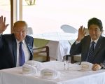 川普与安倍密谈对朝鲜军事行动？