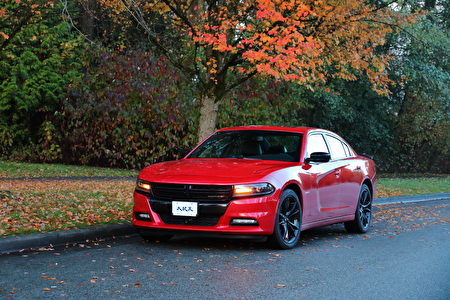 車評 最愛v8的聲線17 Dodge Charger R T 大紀元