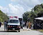 墨西哥旅游巴士翻车  加拿大人一死三伤