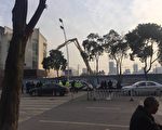浙江强拆一私有宾馆 户主跳楼抗议赔偿不公