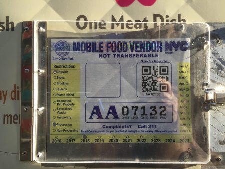 纽约街头餐车的许可证。