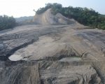 蓋度假屋濫墾 山坡光禿147座球場大
