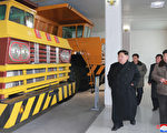 金正恩照片到处可见 朝鲜人抱怨生活更不便