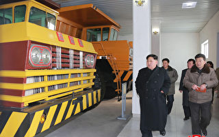 金正恩照片到处可见 朝鲜人抱怨生活更不便