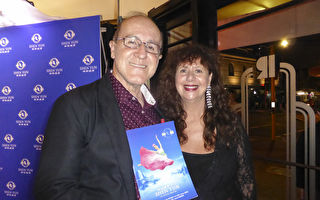 老闆夫婦觀神韻 讚藝術家造詣卓越非凡