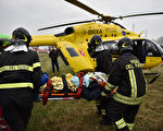 【快讯】米兰附近火车脱轨 至少3死100人伤