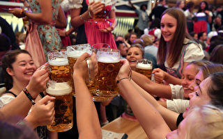 德国人喝啤酒变少 啤酒厂处境不妙？