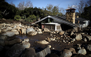加州泥石流17死43失踪 男子挖泥4英尺救婴儿