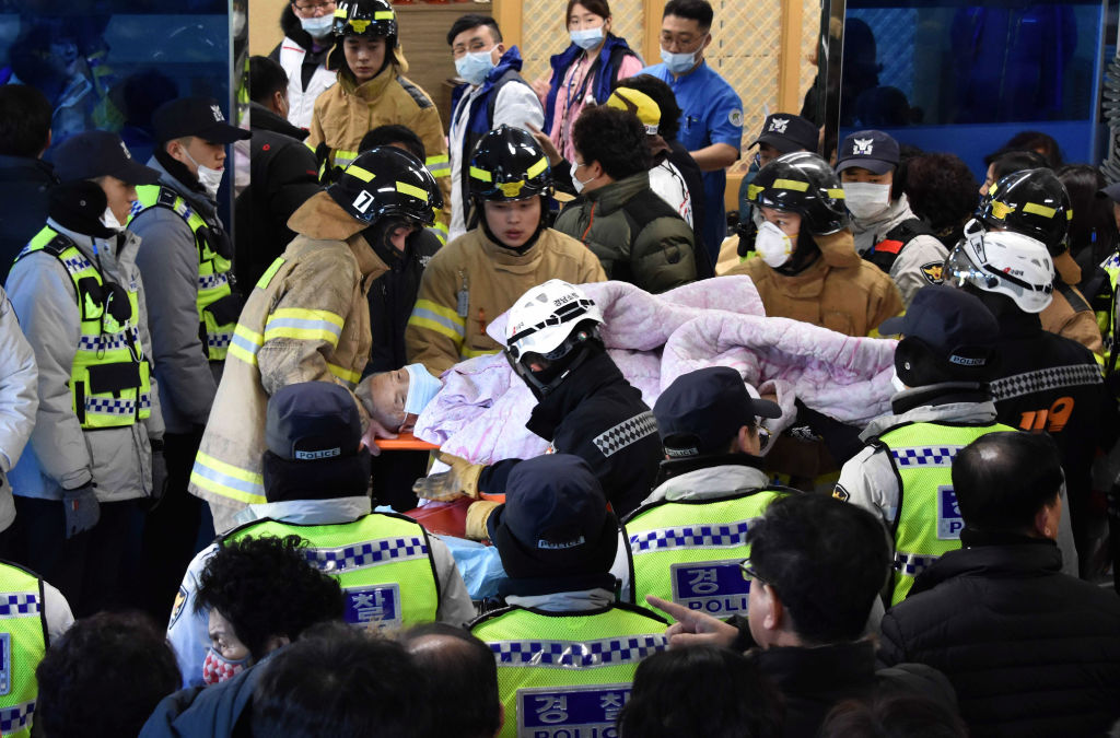韓國釜山近郊密陽市世宗醫院今日(26日)早晨發生火災。目前已知事故已造成37人死亡,百人人受傷。(Kim Gu-Yeon/Gyeongnam Domin Ilbo via Getty Images)