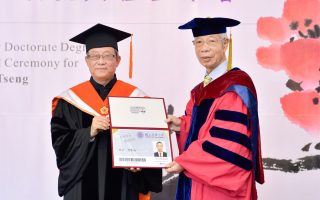 台積電共同創辦人曾繁城   獲頒清華大學名譽博士
