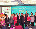香港旅发局料15万人 中国新年看花车汇演