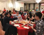 華人吃年夜飯 酒樓一席難求