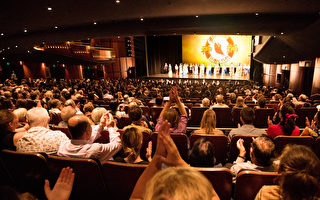 2月9日晚，神韵国际艺术团在澳洲悉尼Lyric剧院的第四场演出售罄，加座。（周东/大纪元）