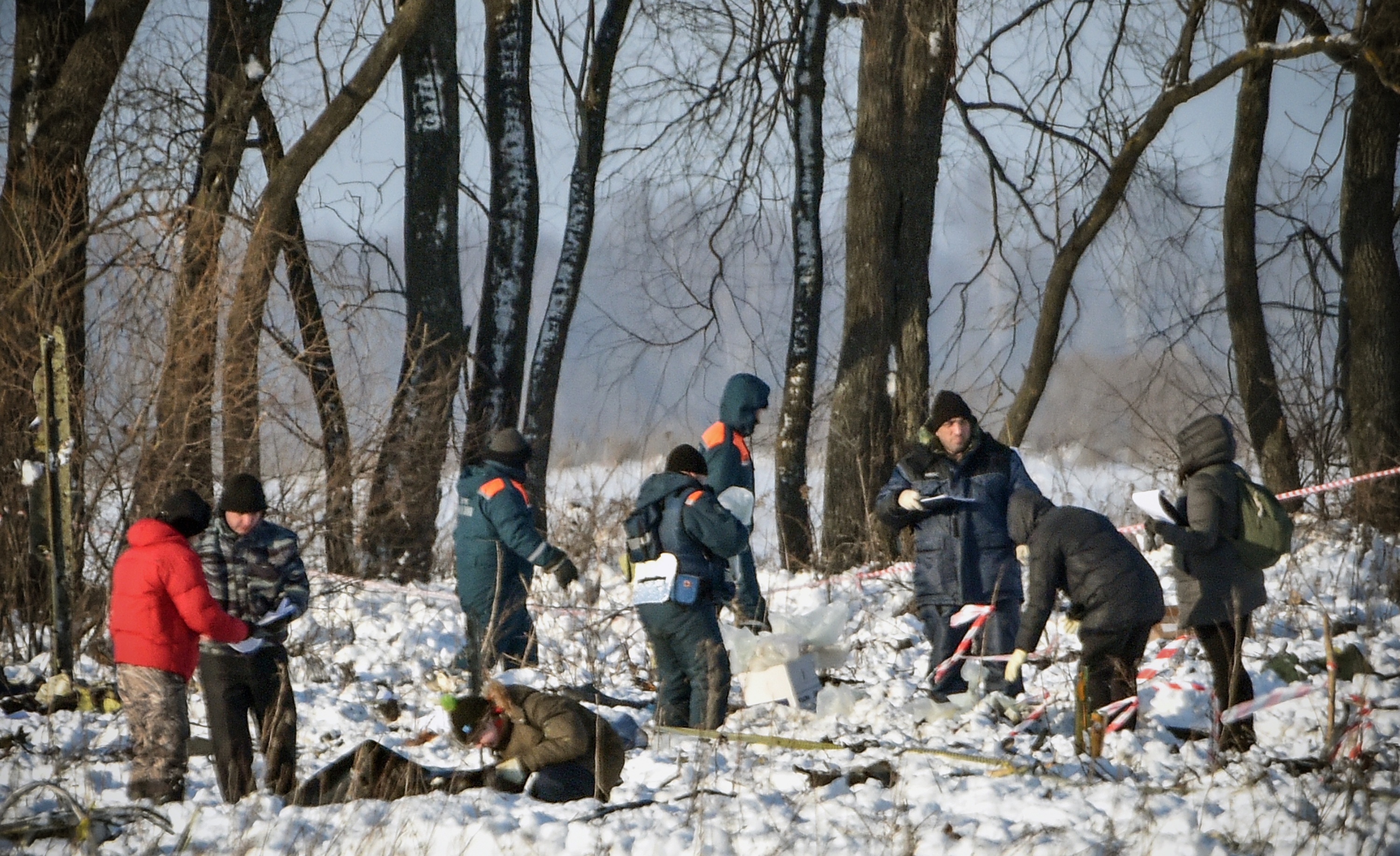 这次搜索行动动员了900多人,使用了包括无人机等各种设备。(VASILY MAXIMOV/AFP/Getty Images)