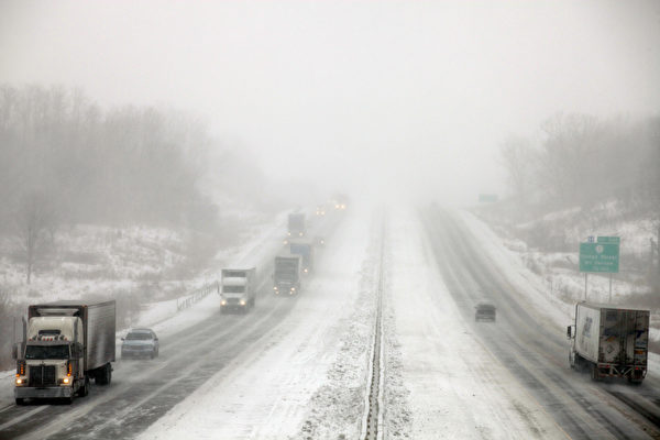 雪颮致賓州高速路40輛車連環相撞 20人送醫