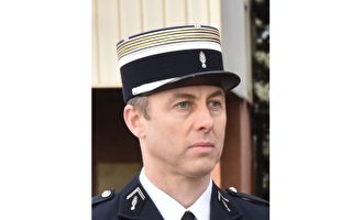 法国超市恐袭案 营救人质警官伤重殉职