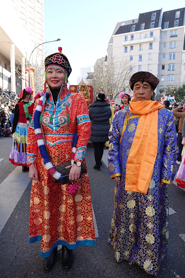 蒙古族传统服饰（关宇宁／大纪元）
