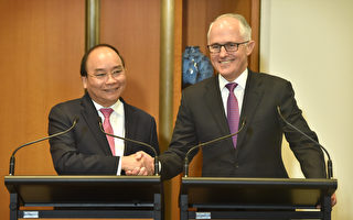 越南總理阮春福訪澳 兩國簽署新戰略協議