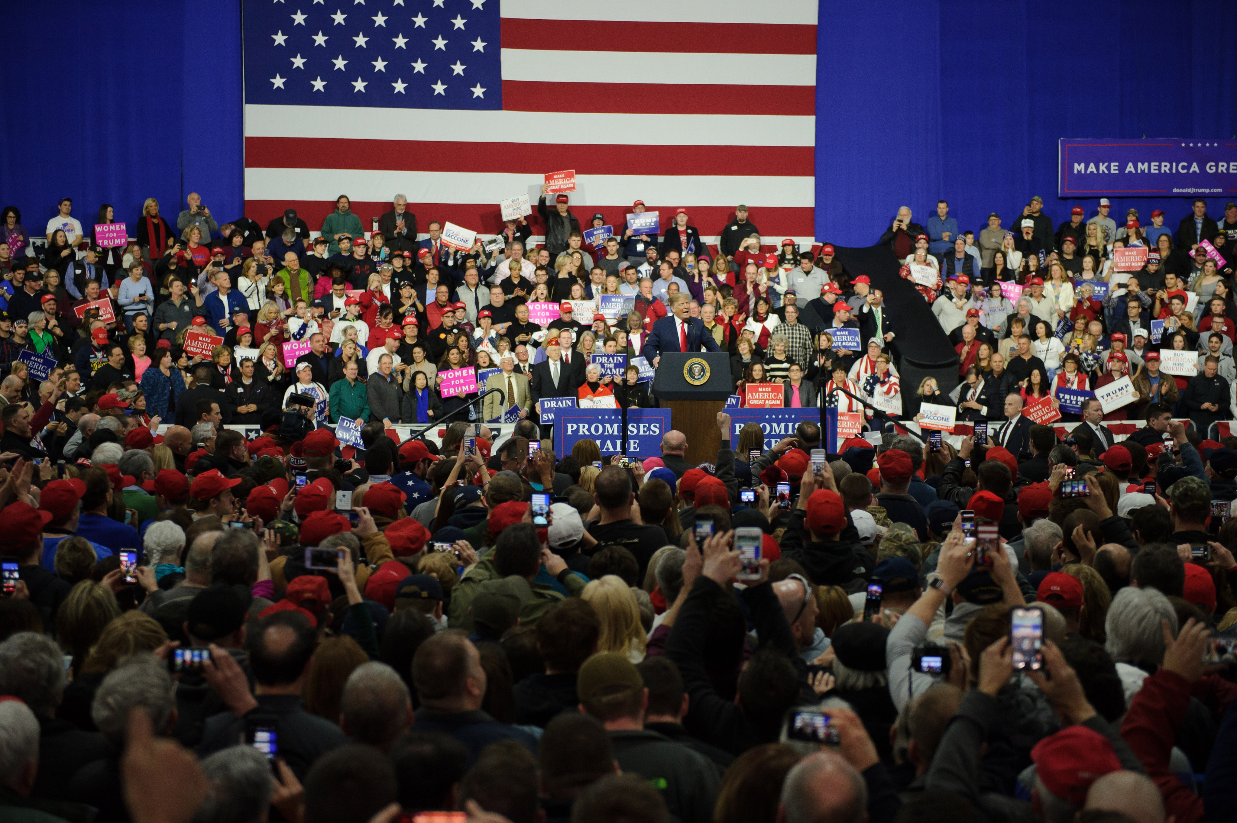 賓州集會上人山人海。 (Jeff Swensen/Getty Images)