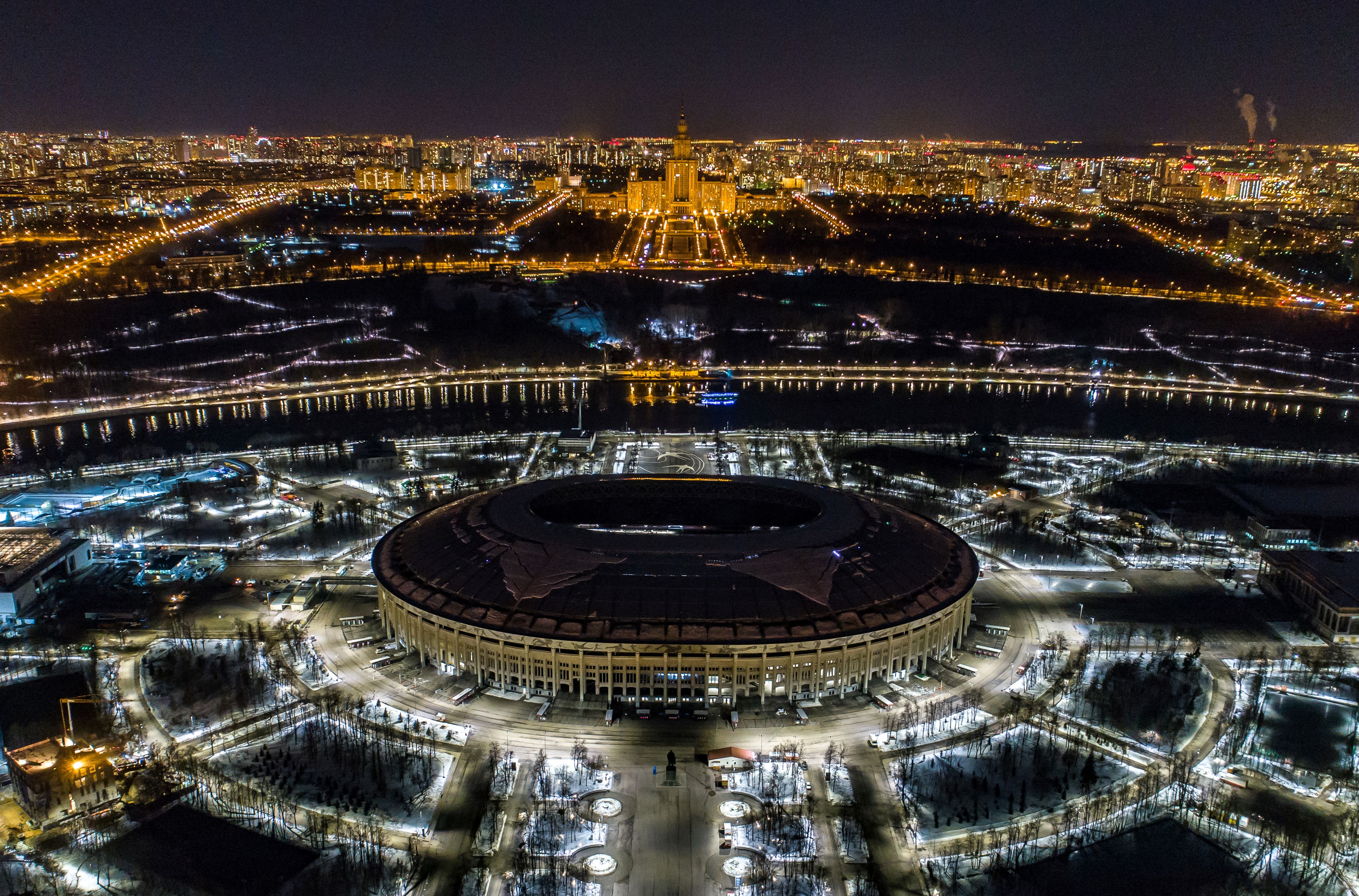 莫斯科盧日尼基體育場（Luzhniki Stadium）熄燈後景象。 (DMITRY SEREBRYAKOV/AFP/Getty Images)