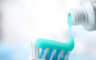 中國產牙膏冒充台灣製 308萬支牙膏被扣