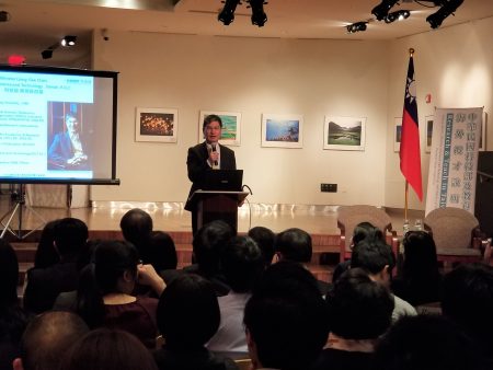 臺灣科技部部長陳良基說明此次到紐約招攬國際學術菁英返臺任教研究的政策與期望。