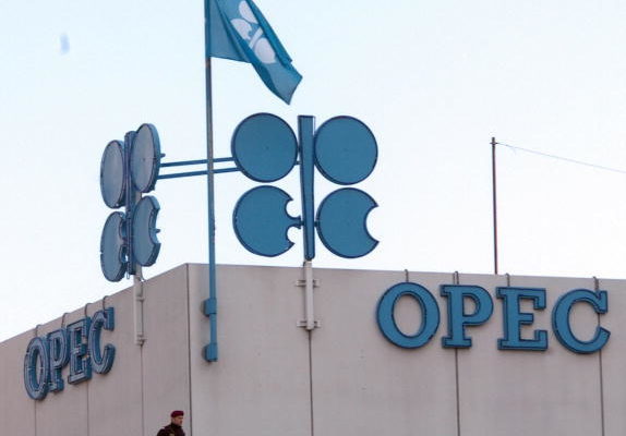 川普推文提OPEC 原油價格立即下跌
